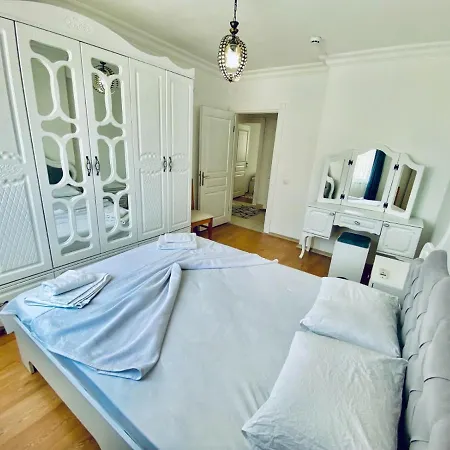Konyaalti Furkan Family Apartment