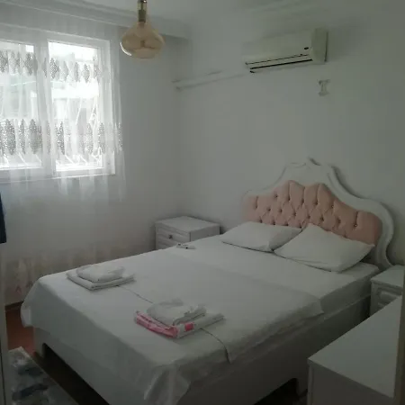 Konyaalti Furkan Family Apartment