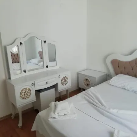 Apartamento Konyaalti Furkan Family