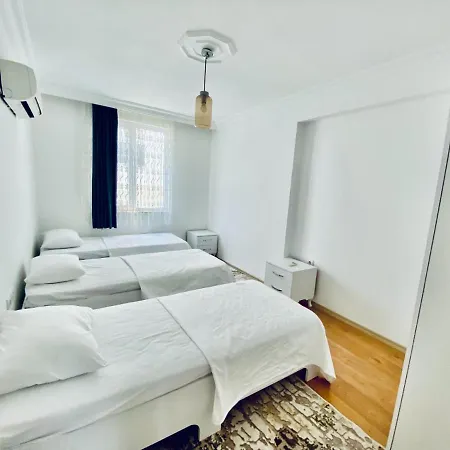 Konyaalti Furkan Family Apartamento *